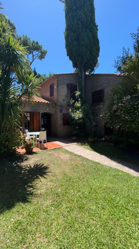 CASA DE CUATRO AMBIENTES 