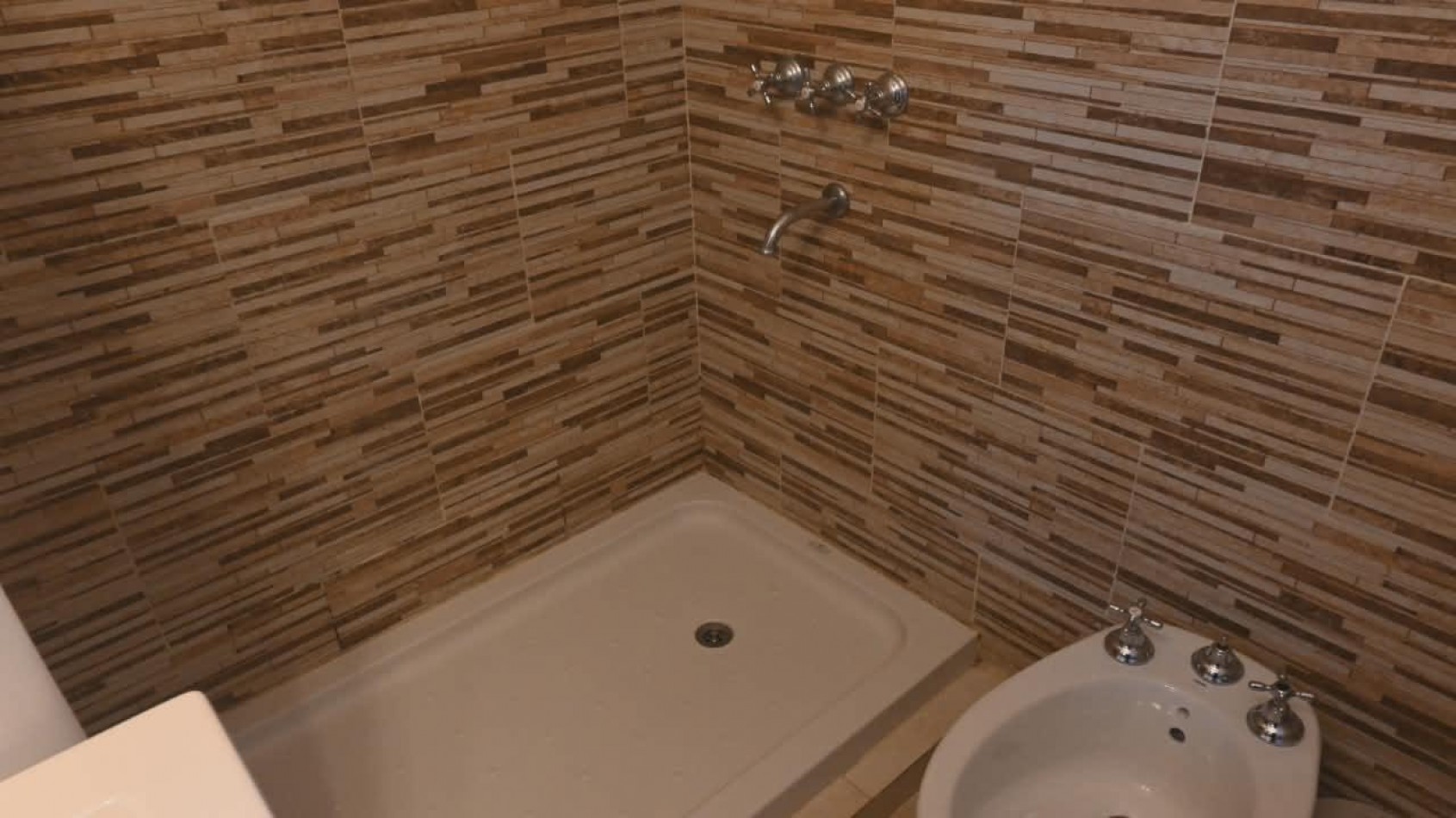 A LA VENTA - CASA 3 AMBIENTES EN MAR AZUL - PUNTA INDIO Y CALLE 36