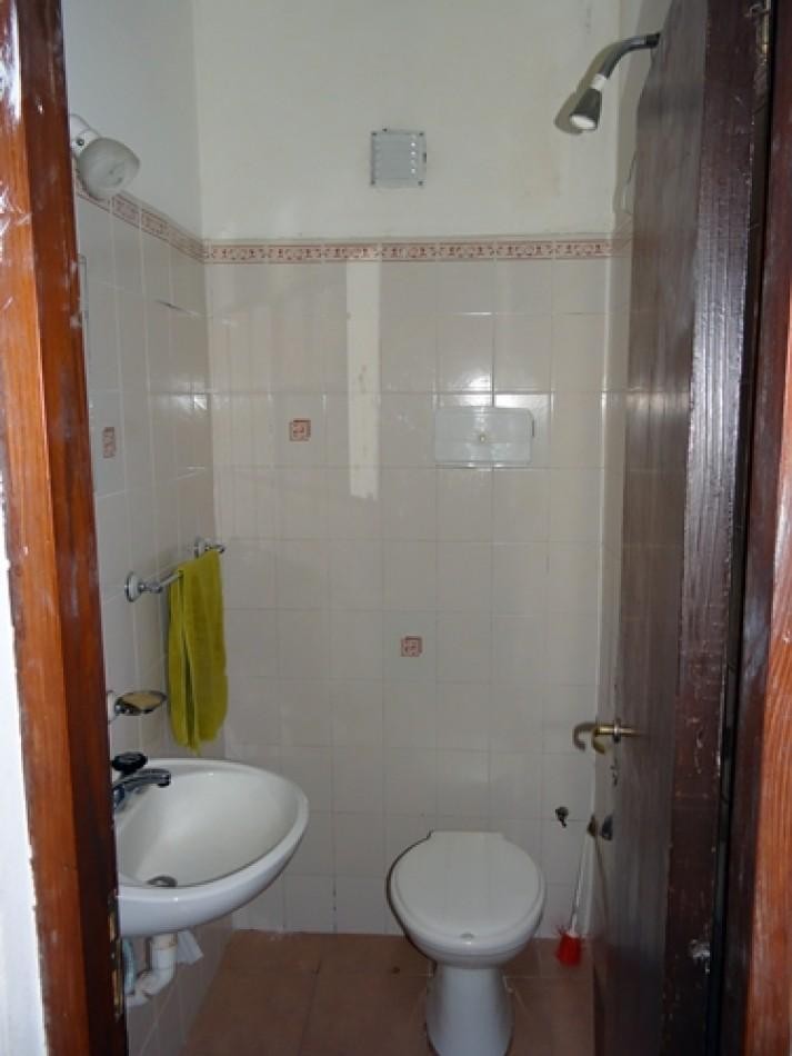 A LA VENTA - LOCAL CON MONOAMBIENTE EN ZONA CENTRO DE VILLA GESELL