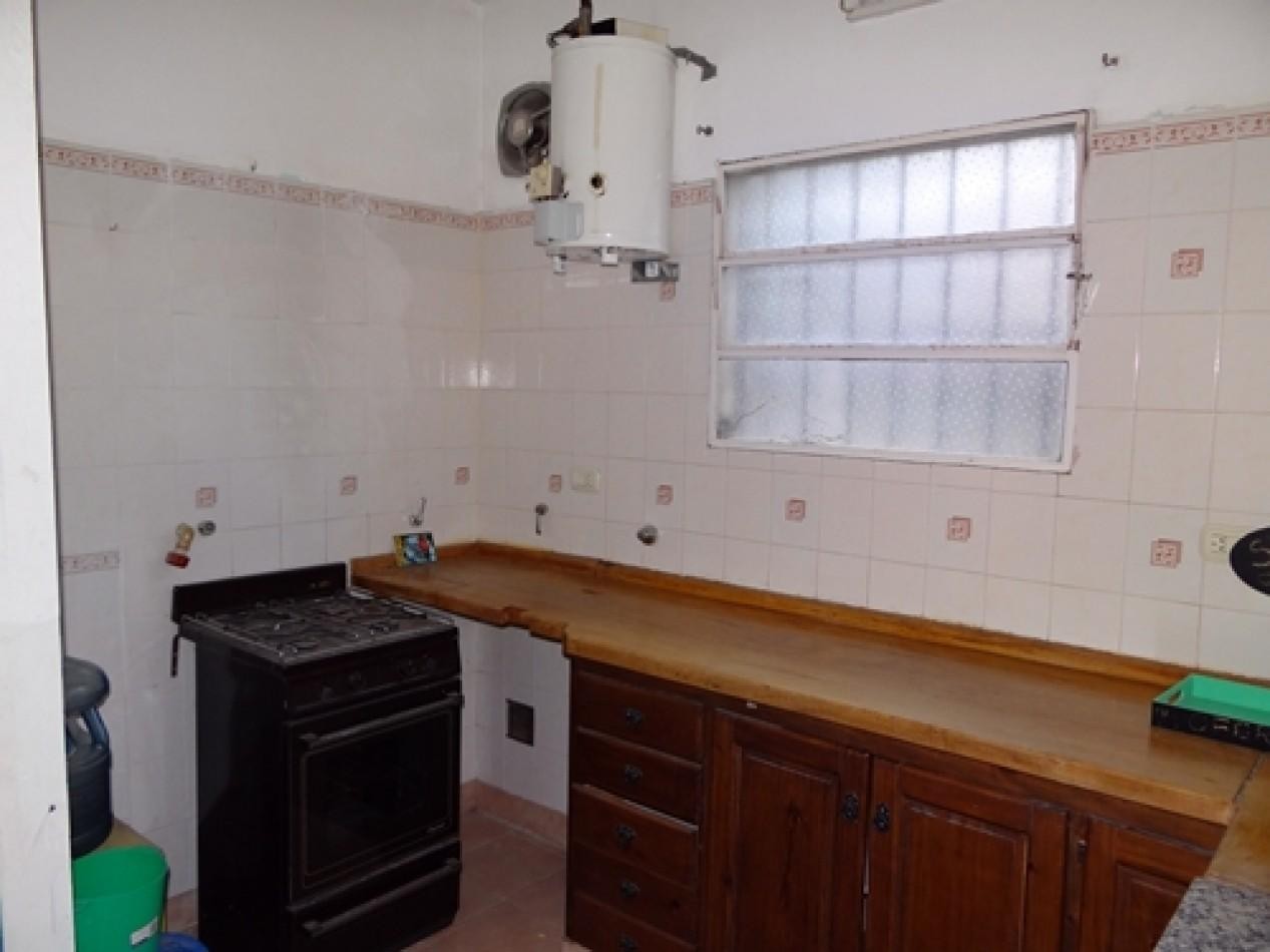 A LA VENTA - LOCAL CON MONOAMBIENTE EN ZONA CENTRO DE VILLA GESELL