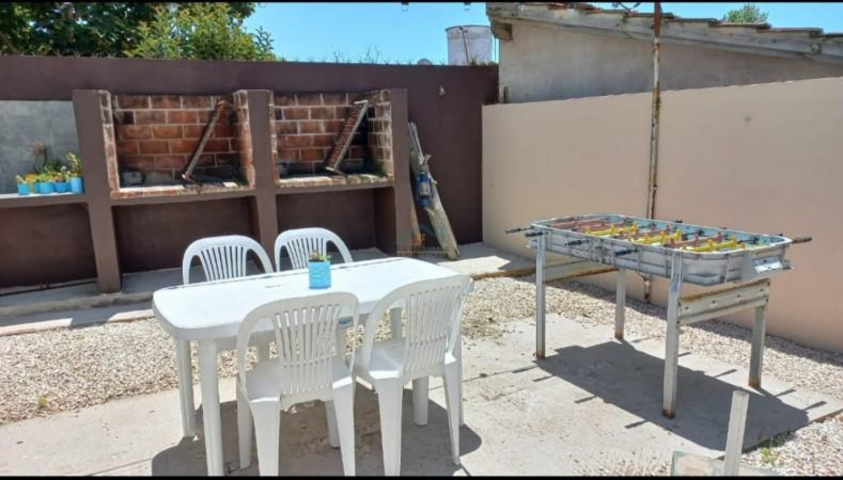 A LA VENTA - HOSTEL / COMPLEJO TURISTICO EN ZONA CENTRO DE VILLA GESELL