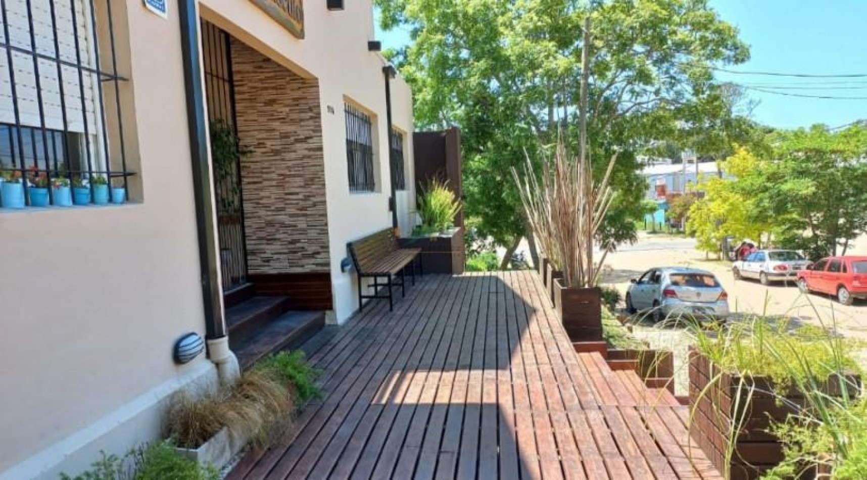 A LA VENTA - HOSTEL / COMPLEJO TURISTICO EN ZONA CENTRO DE VILLA GESELL