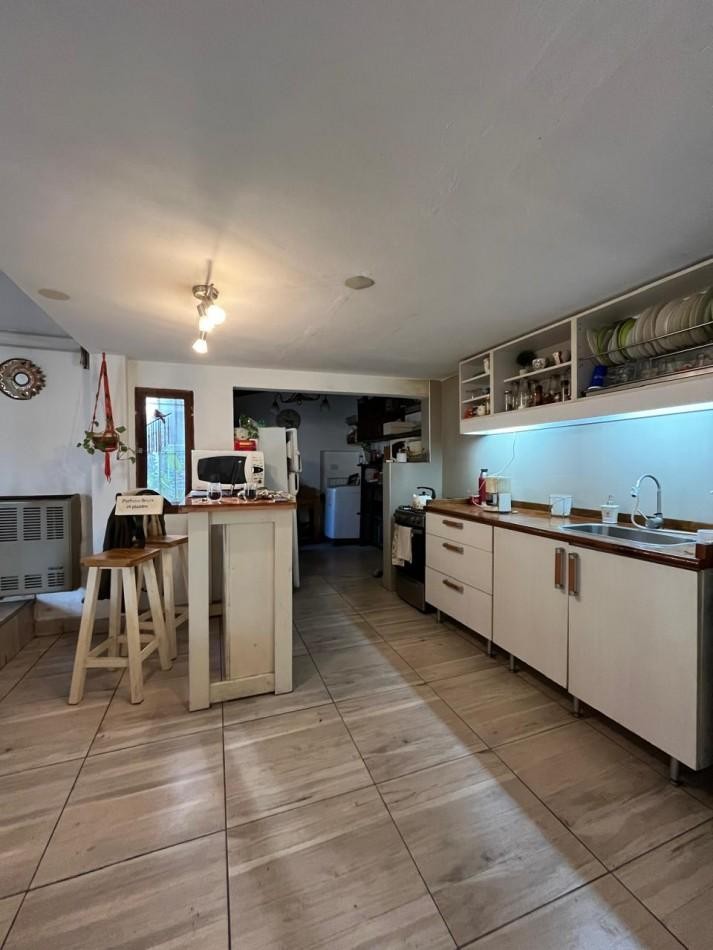 A LA VENTA - CASA 5 AMBIENTES EN ZONA CENTRO DE VILLA GESELL