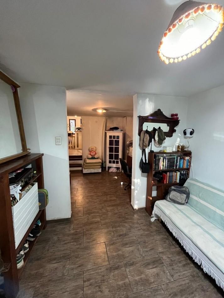 A LA VENTA - CASA 5 AMBIENTES EN ZONA CENTRO DE VILLA GESELL