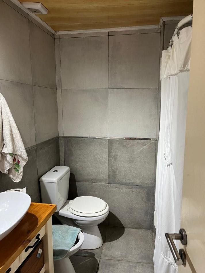 A LA VENTA - CASA 5 AMBIENTES EN ZONA CENTRO DE VILLA GESELL