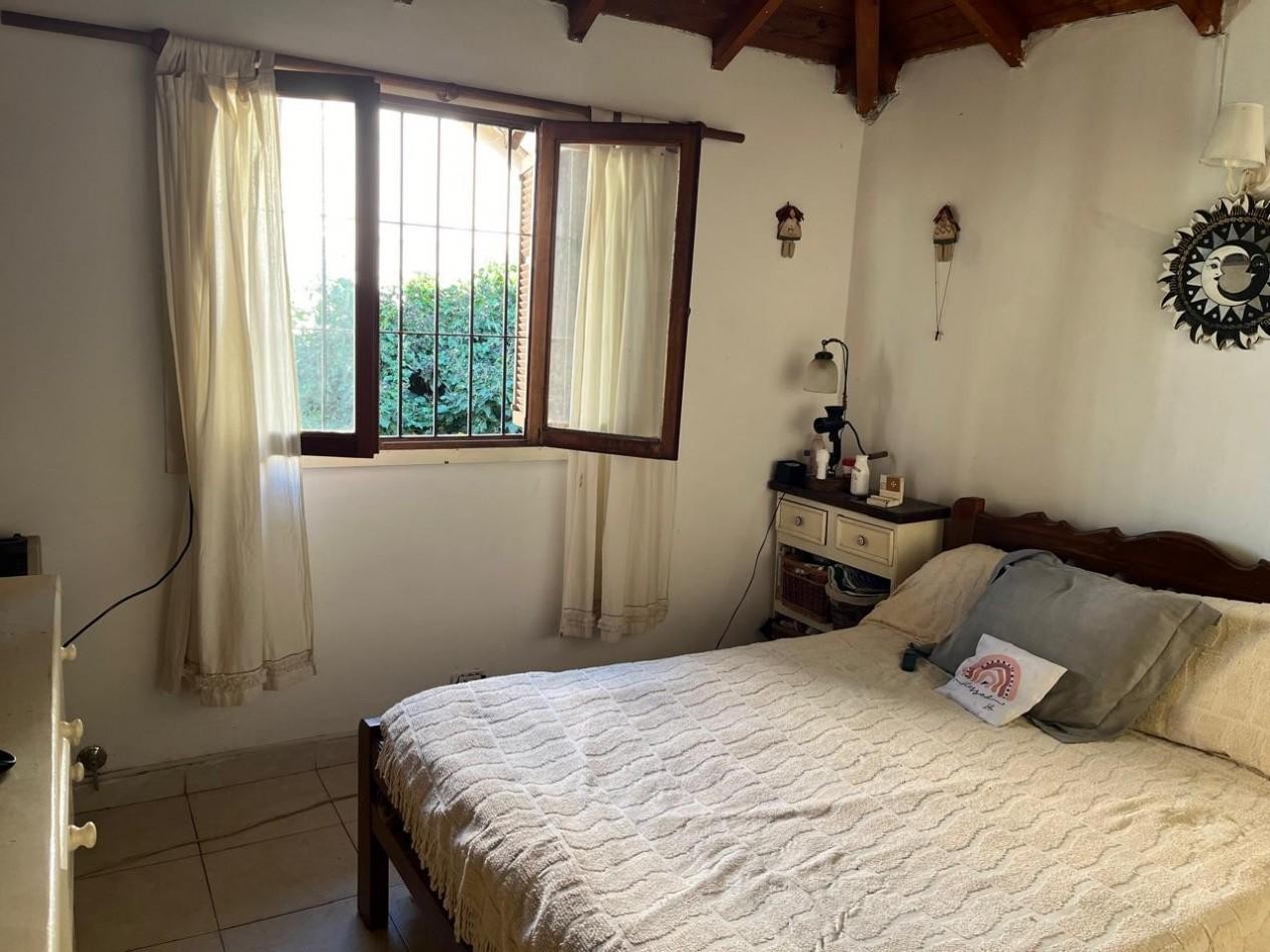 A LA VENTA - CASA 5 AMBIENTES EN ZONA CENTRO DE VILLA GESELL