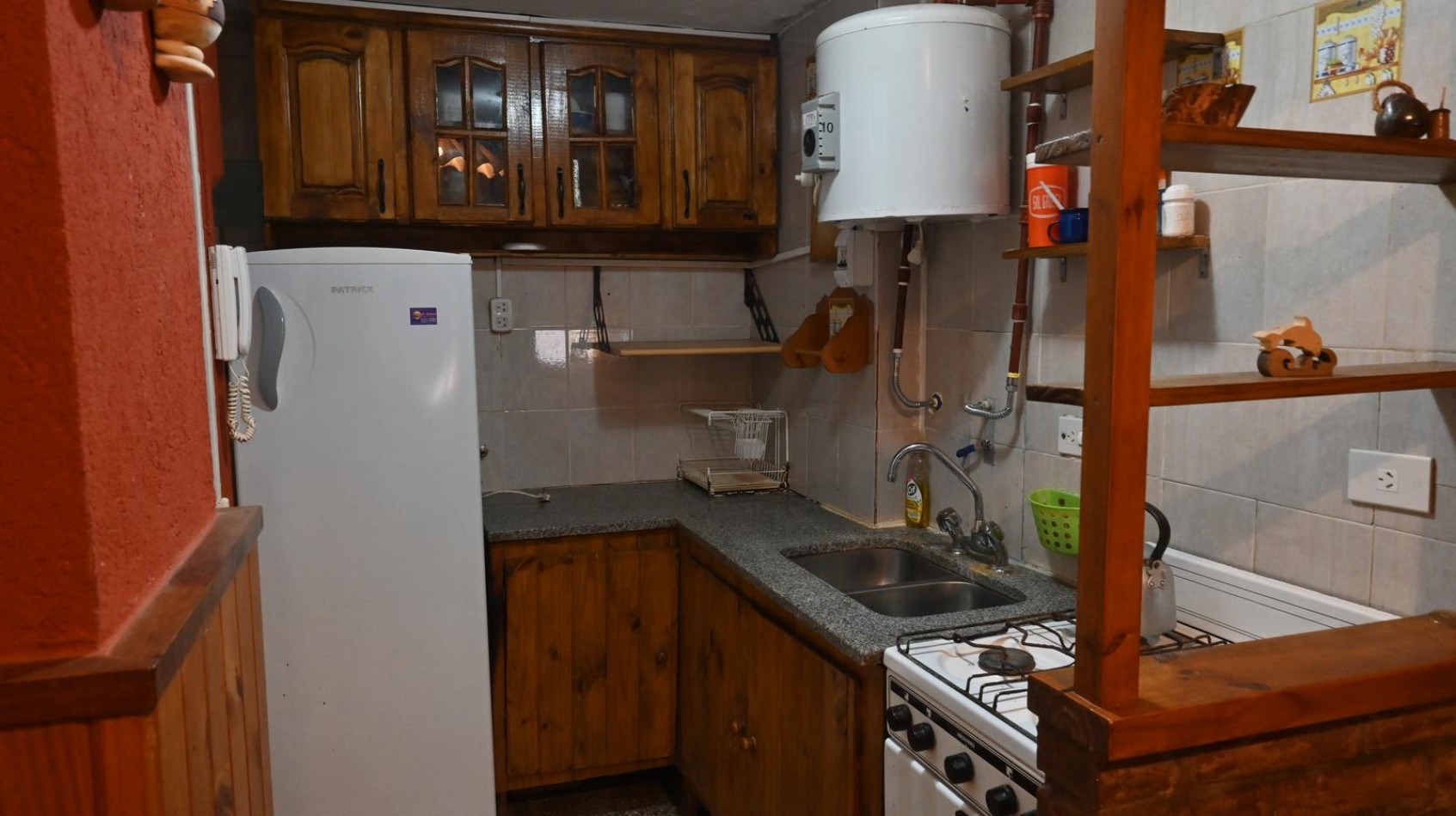 A LA VENTA - MONOAMBIENTE CON COCHERA Y SALIDA DIRECTA A LA PLAYA EN VILLA GESELL