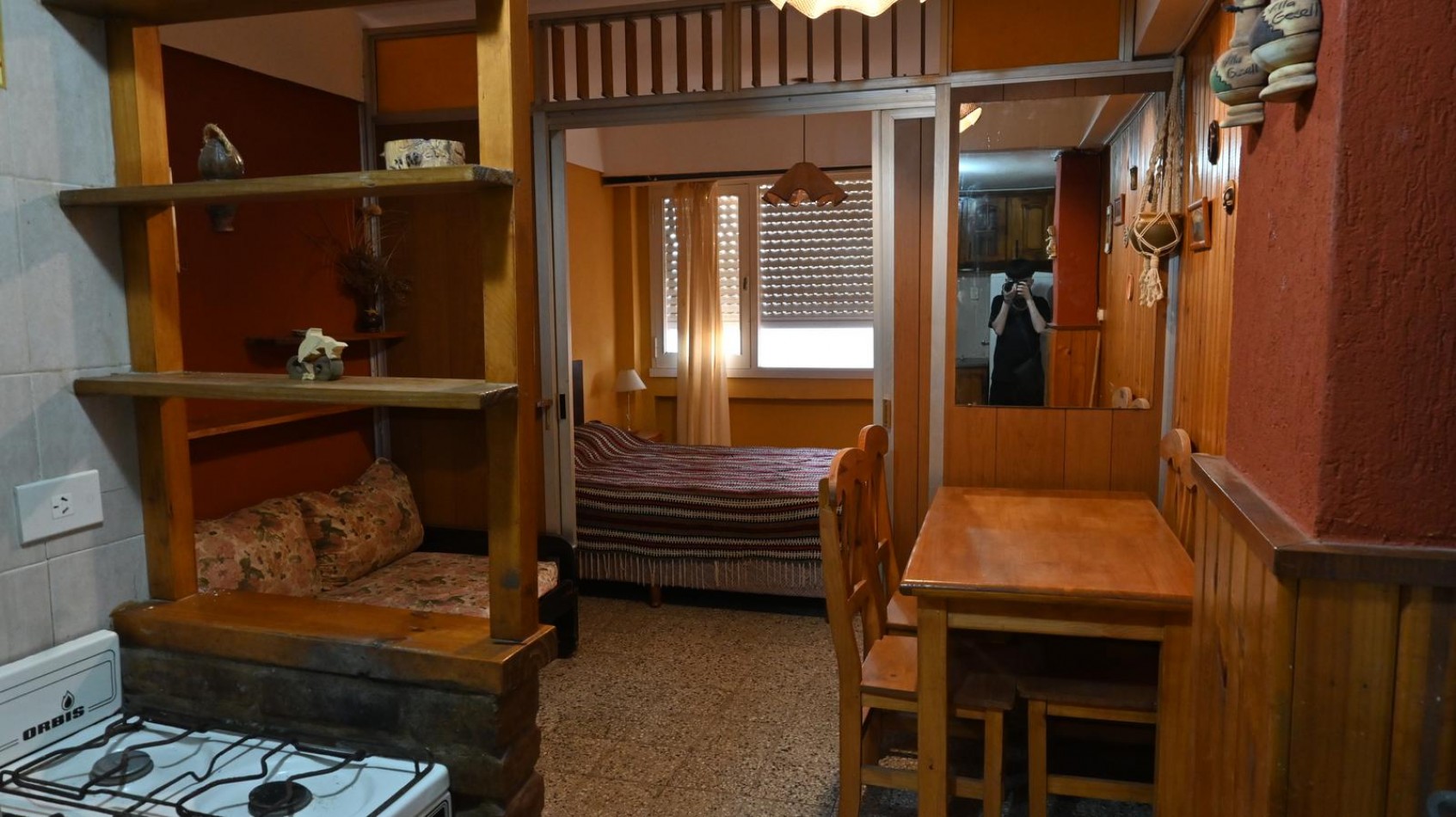 A LA VENTA - MONOAMBIENTE CON COCHERA Y SALIDA DIRECTA A LA PLAYA EN VILLA GESELL