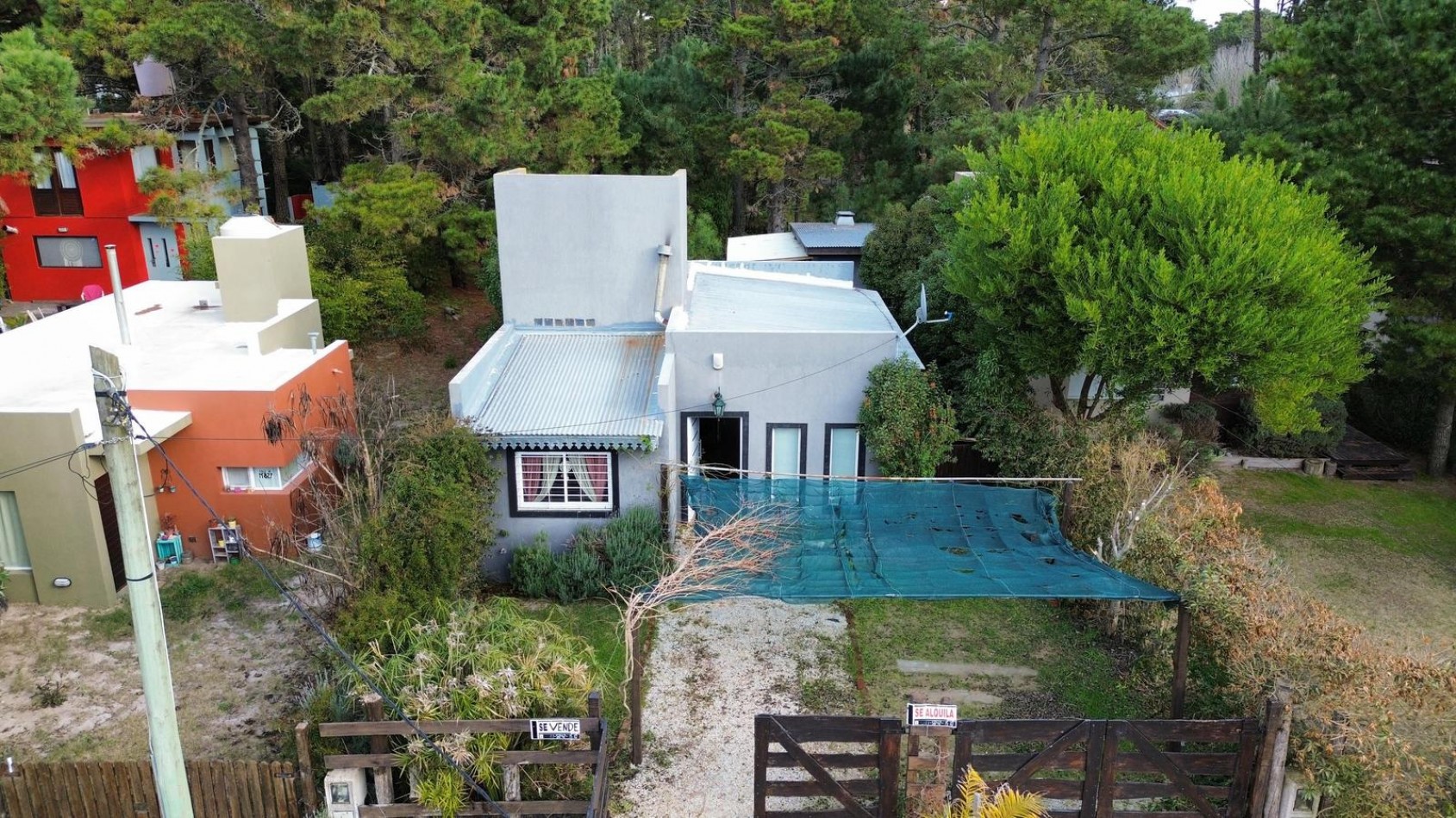 A LA VENTA CASA CON QUINCHO Y GRAN PARQUE EN MAR AZUL