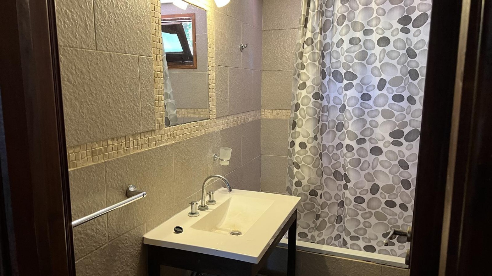 A LA VENTA DOS CABAÑAS EN BLOCK A 3 CUADRAS DEL MAR - MAR AZUL