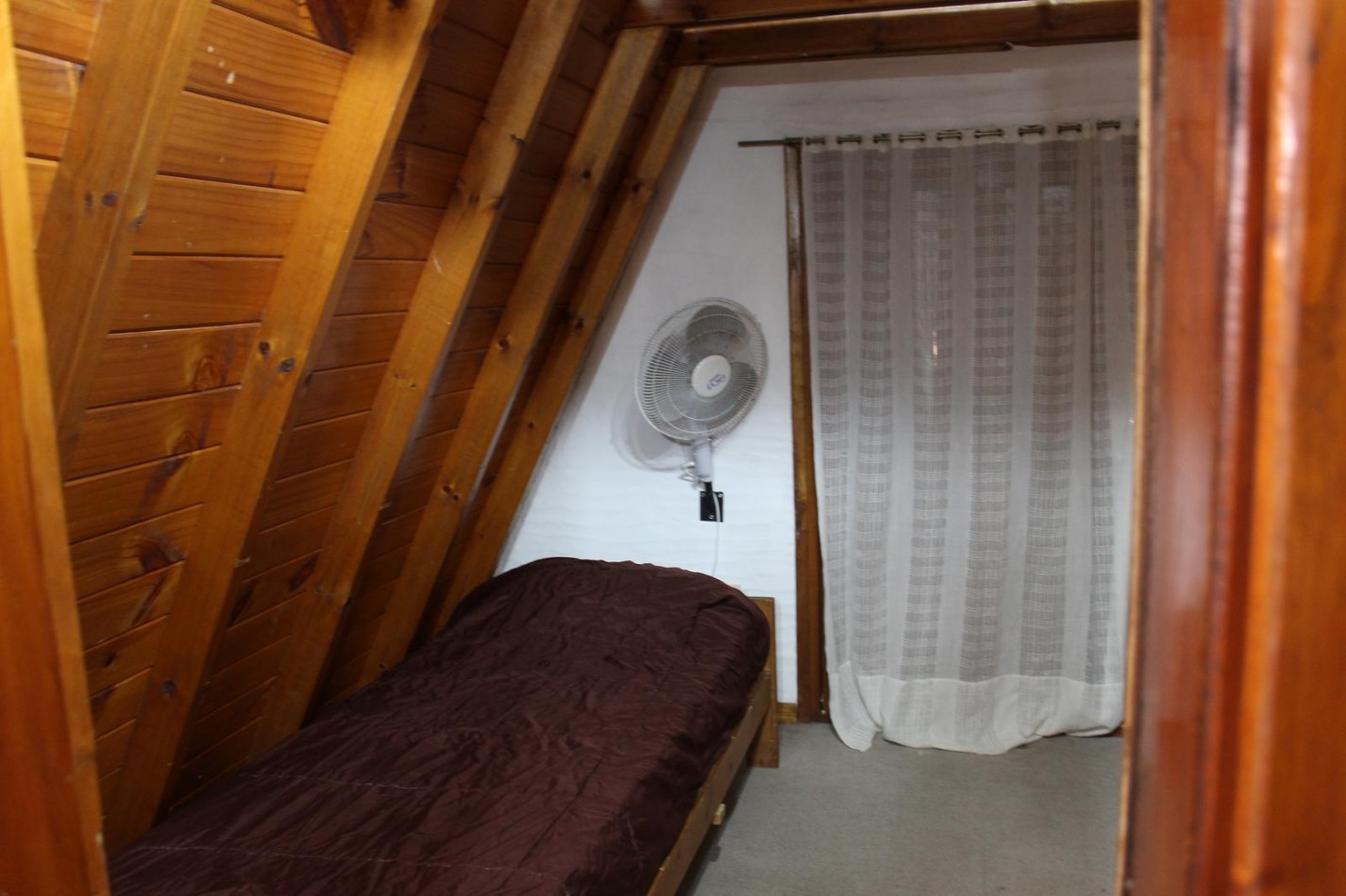 EN ALQUILER CASA 7 AMBIENTES PARA HASTA 14 PERSONAS - VILLA GESELL