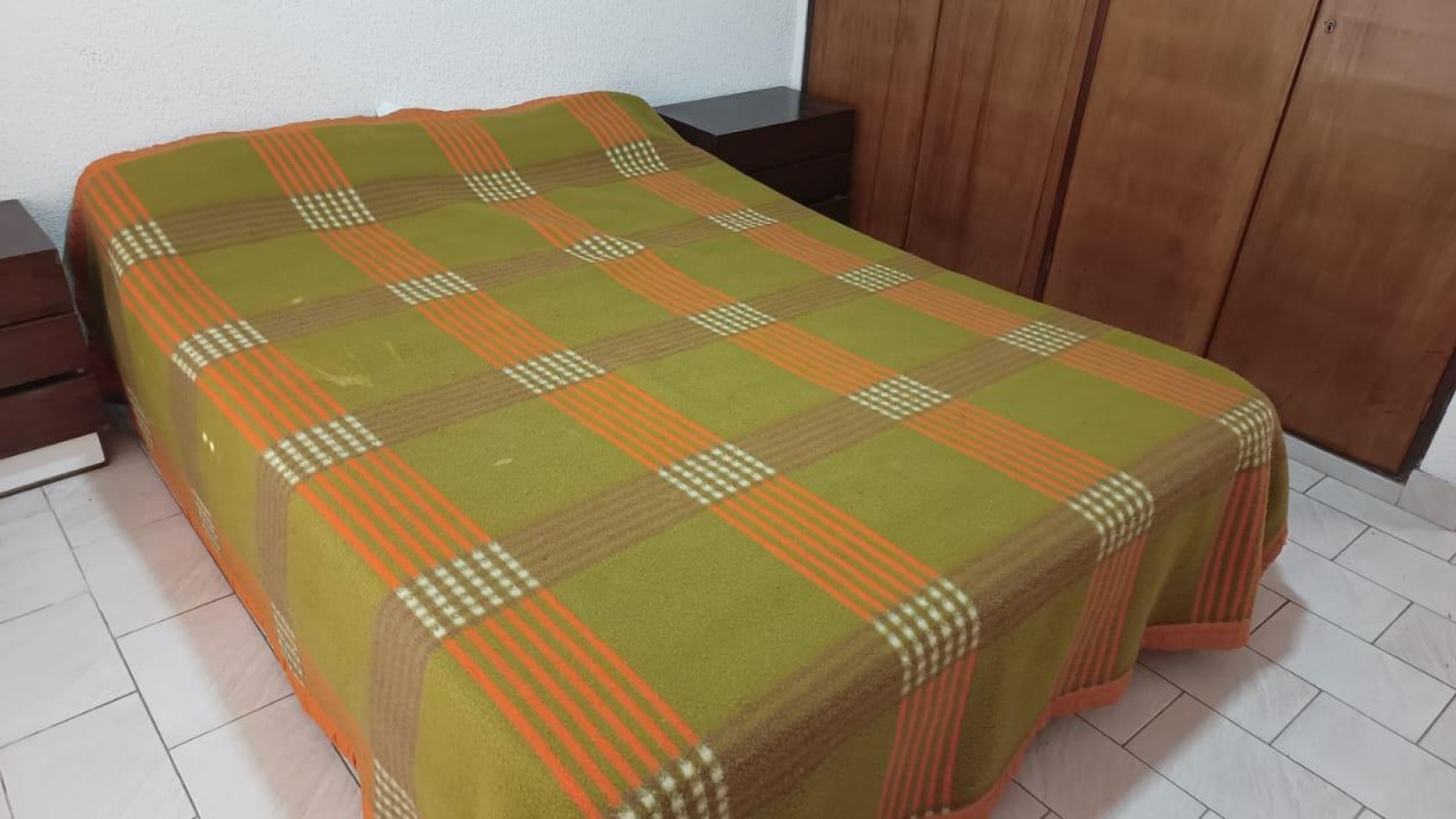 A LA VENTA DEPARTAMENTO DE 2 AMBIENTES FRENTE A PLAZA PRIMERA JUNTA, VILLA GESELL