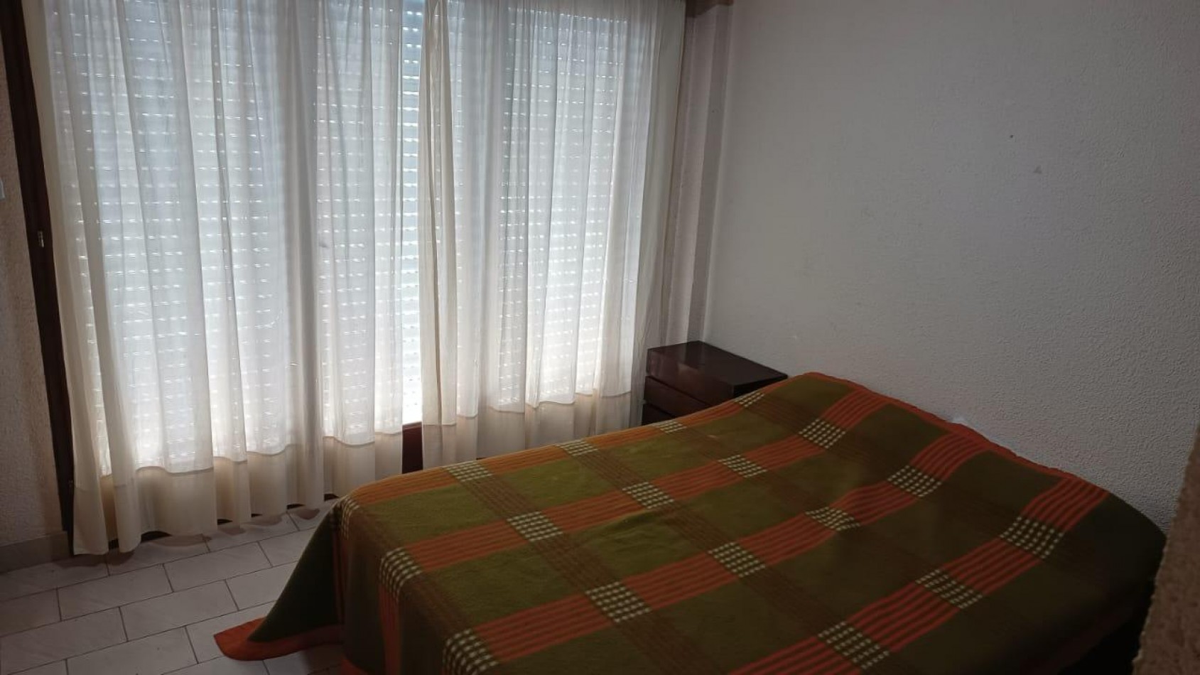 A LA VENTA DEPARTAMENTO DE 2 AMBIENTES FRENTE A PLAZA PRIMERA JUNTA, VILLA GESELL