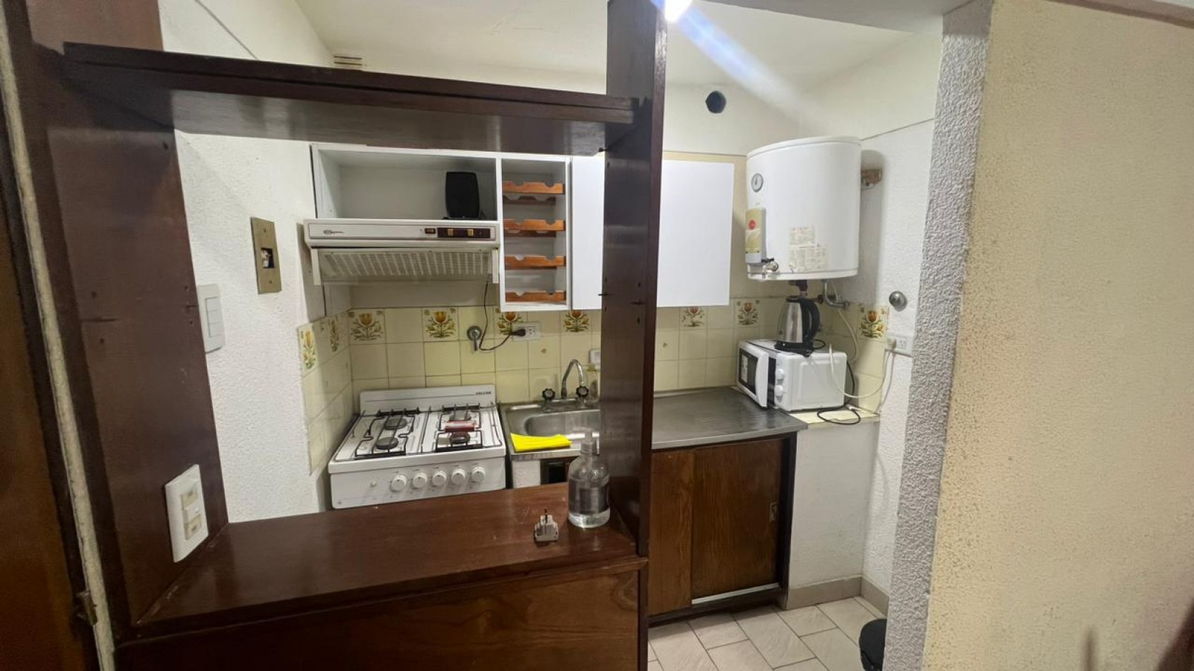 A LA VENTA DEPARTAMENTO DE 2 AMBIENTES FRENTE A PLAZA PRIMERA JUNTA, VILLA GESELL