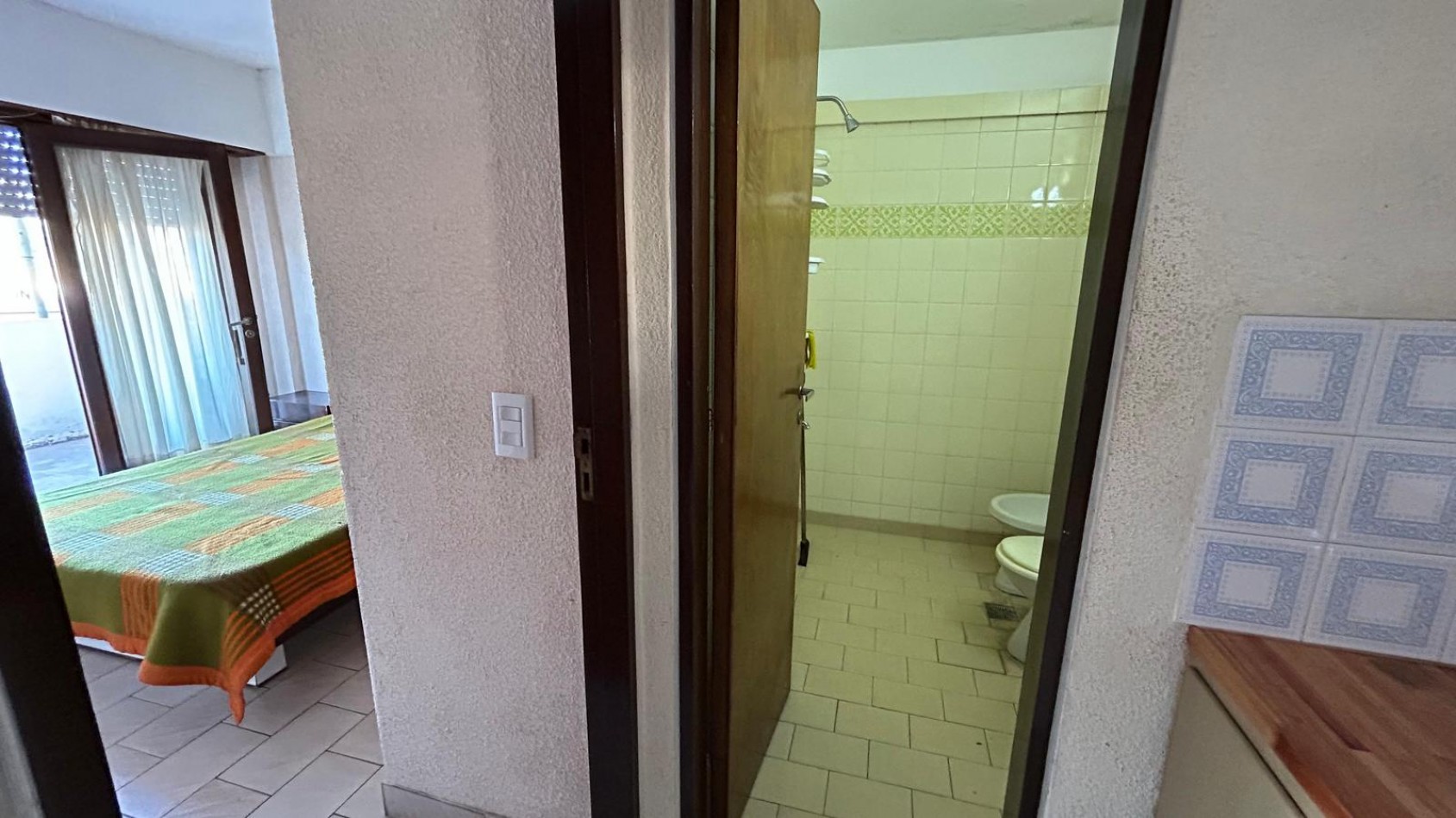 A LA VENTA DEPARTAMENTO DE 2 AMBIENTES FRENTE A PLAZA PRIMERA JUNTA, VILLA GESELL