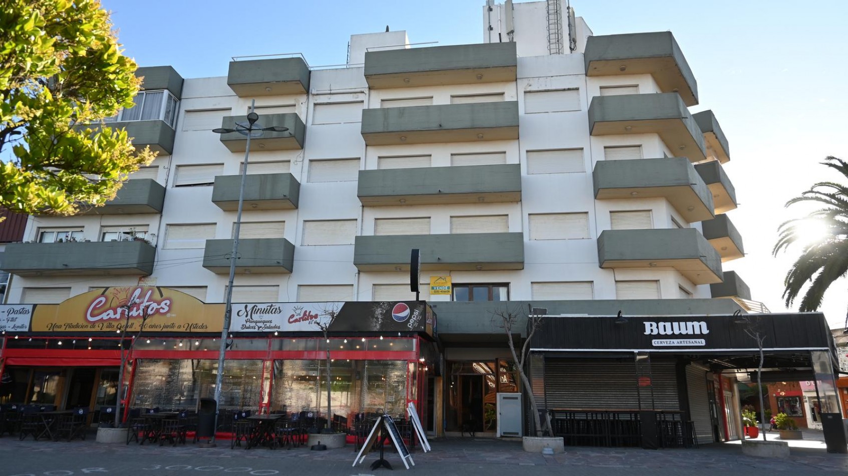 A LA VENTA DEPARTAMENTO DE 2 AMBIENTES FRENTE A PLAZA PRIMERA JUNTA, VILLA GESELL