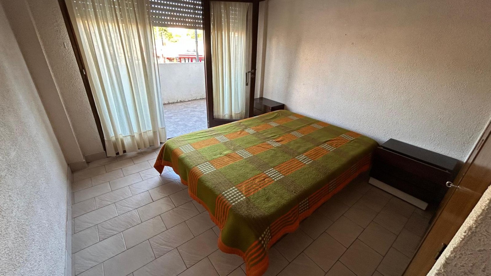 A LA VENTA DEPARTAMENTO DE 2 AMBIENTES FRENTE A PLAZA PRIMERA JUNTA, VILLA GESELL