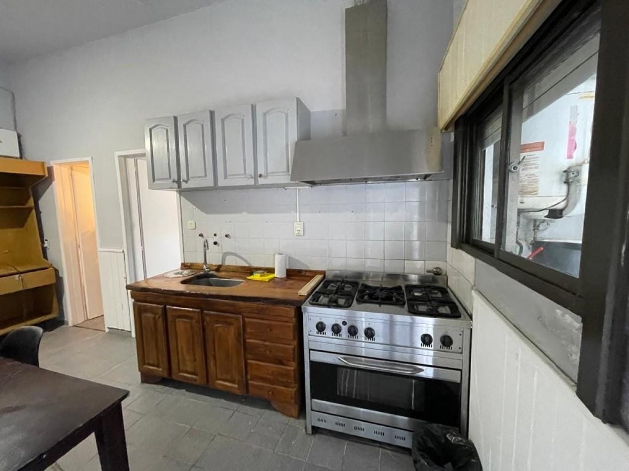 A LA VENTA COMPLEJO DE 4 DEPARTAMENTOS CON PISCINA EN VILLA GESELL - FINANCIA