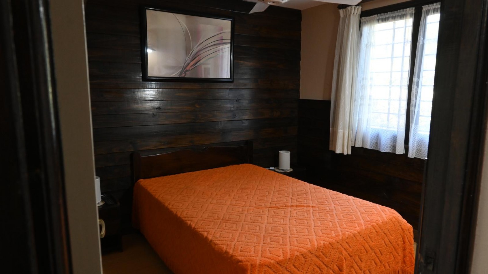 TITULO: A LA VENTA CASA DE 5 AMBIENTES EN BARRIO NORTE - VILLA GESELL