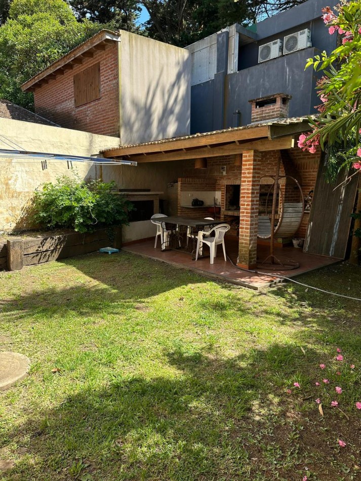 CASA DE 5 AMBIENTES EN ALQUILER - VILLA GESELL