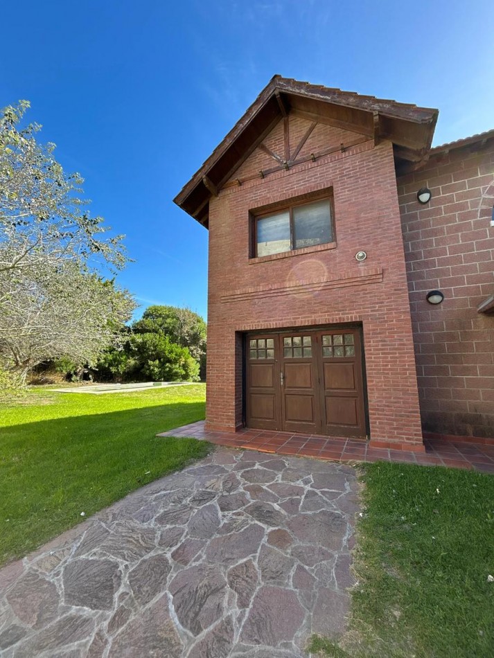 CASA EN VENTA EN LAS GAVIOTAS 