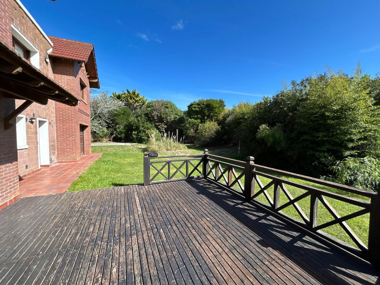 CASA EN VENTA EN LAS GAVIOTAS 