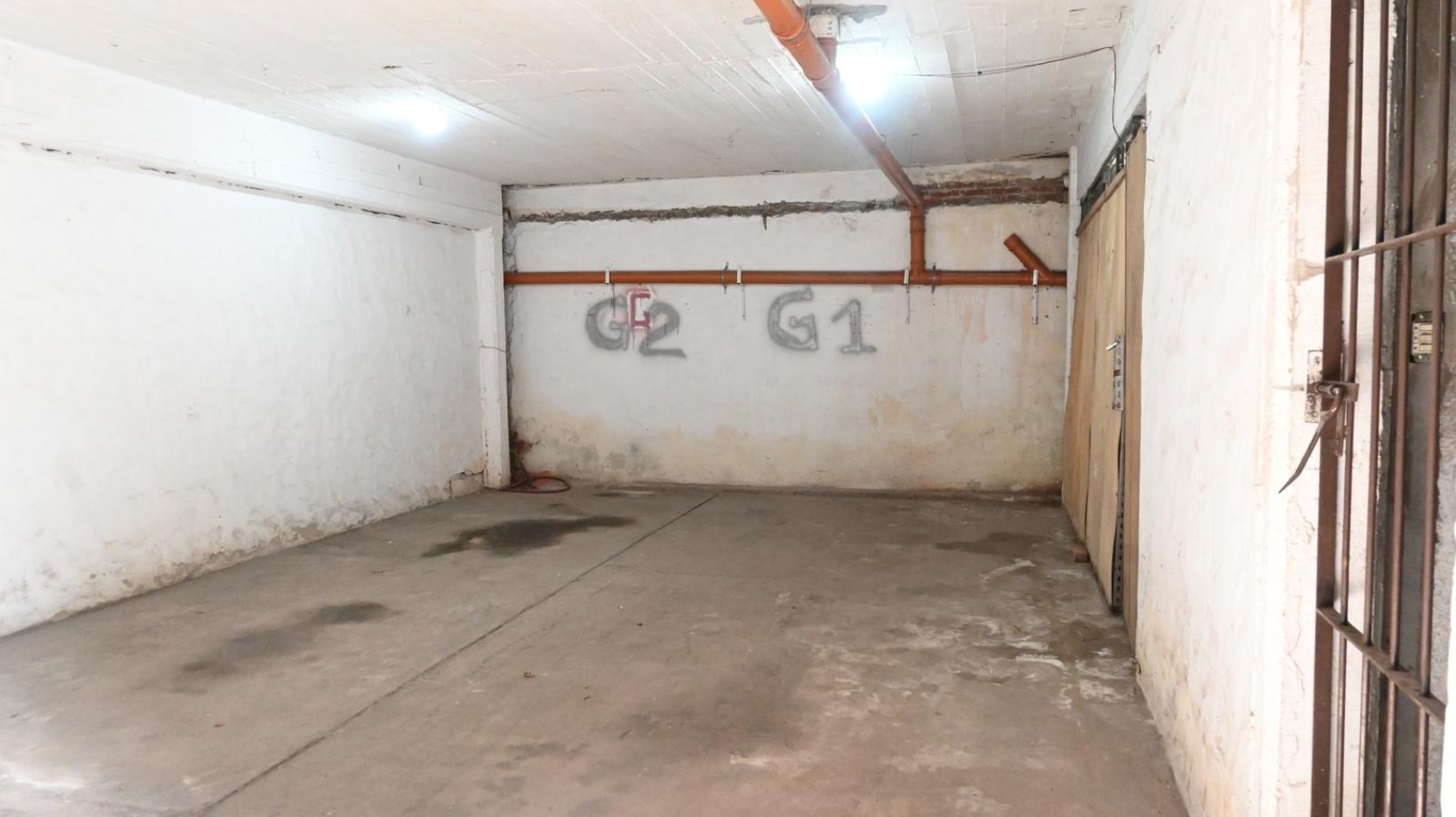 Cochera doble en venta - Centro de Villa Gesell