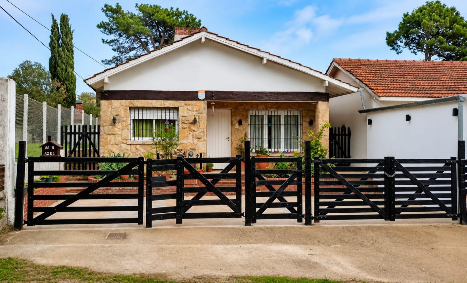 CASA EN VENTA MAS DOS UNIDADES 