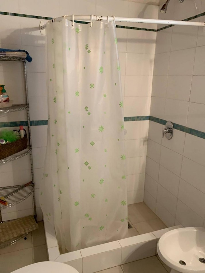 A LA VENTA CASA DE 3 AMBIENTES EN BARRIO NORTE