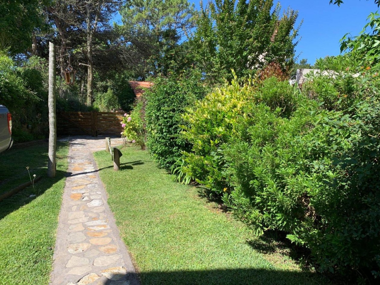 A LA VENTA CASA DE 3 AMBIENTES EN BARRIO NORTE