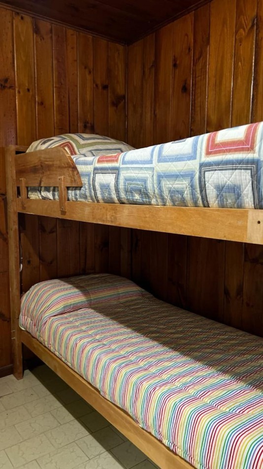 A LA VENTA CASA DE 4 AMBIENTES 