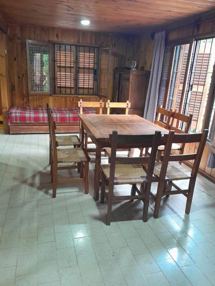 A LA VENTA CASA DE 4 AMBIENTES 
