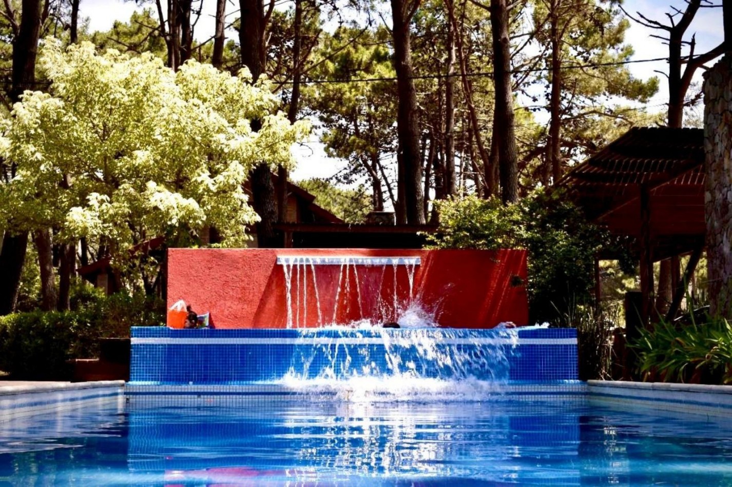 A LA VENTA COMPLEJO EN MAR AZUL