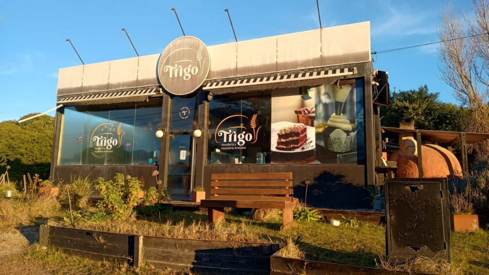 LOCAL COMERCIAL A LA VENTA EN MAR DE LAS PAMPAS
