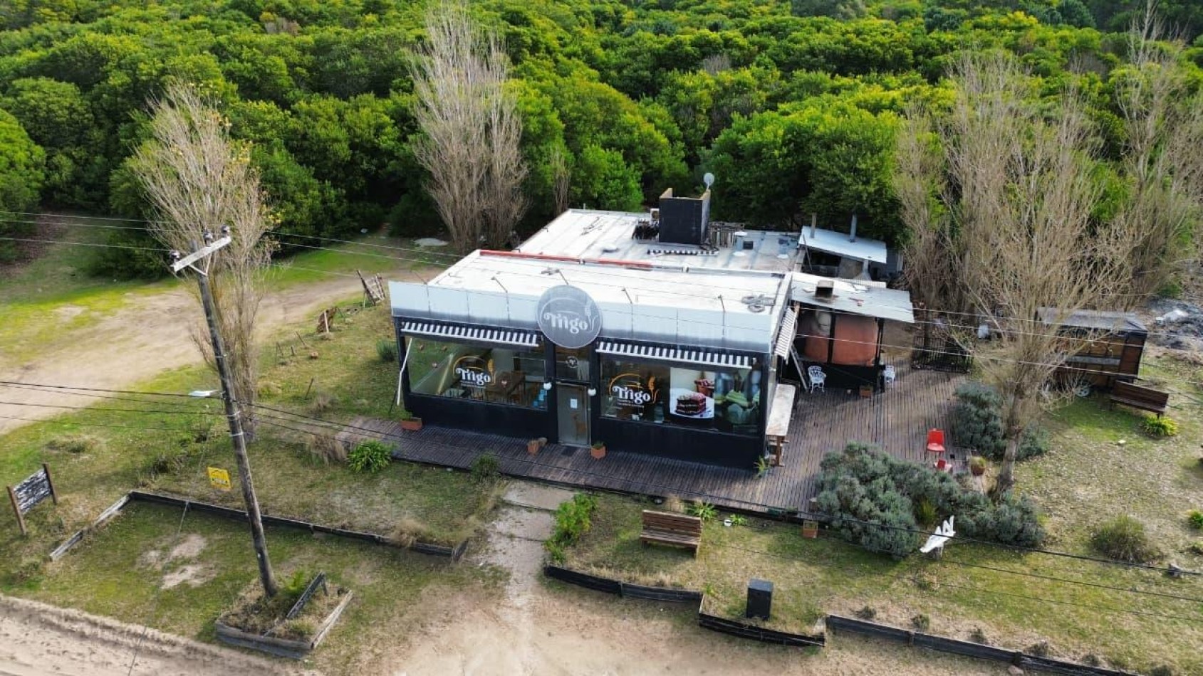 LOCAL COMERCIAL A LA VENTA EN MAR DE LAS PAMPAS