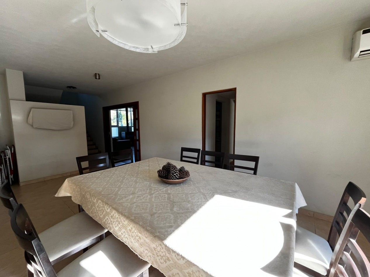 CASA MODERNA A LA VENTA EN MAR AZUL 