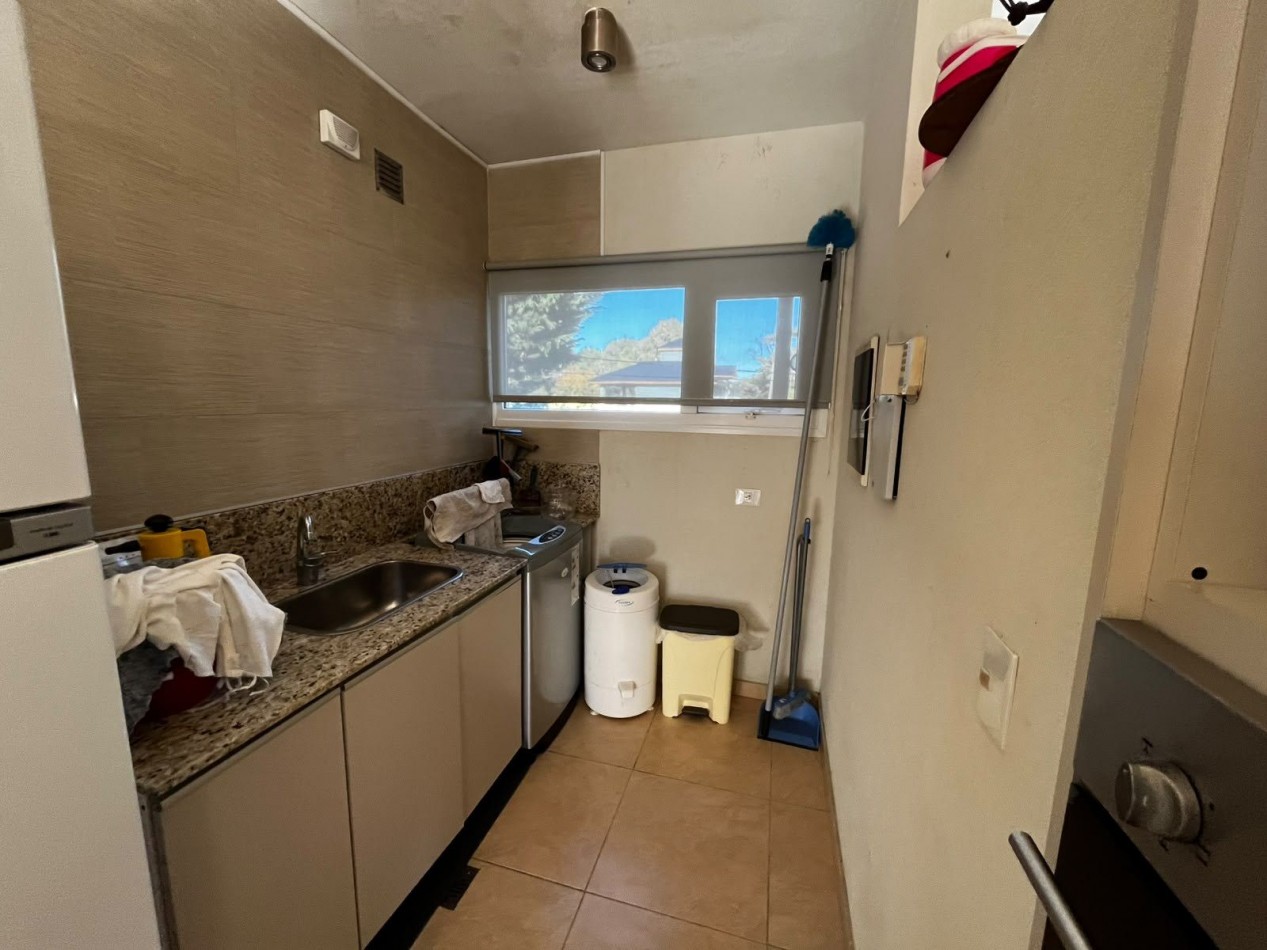 CASA MODERNA A LA VENTA EN MAR AZUL 