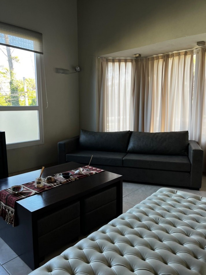 CASA MODERNA A LA VENTA EN MAR AZUL 