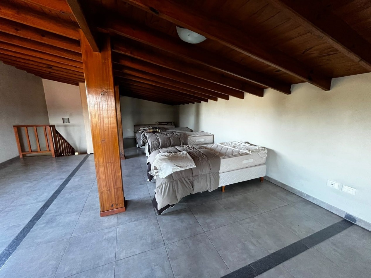 CASA MODERNA A LA VENTA EN MAR AZUL 