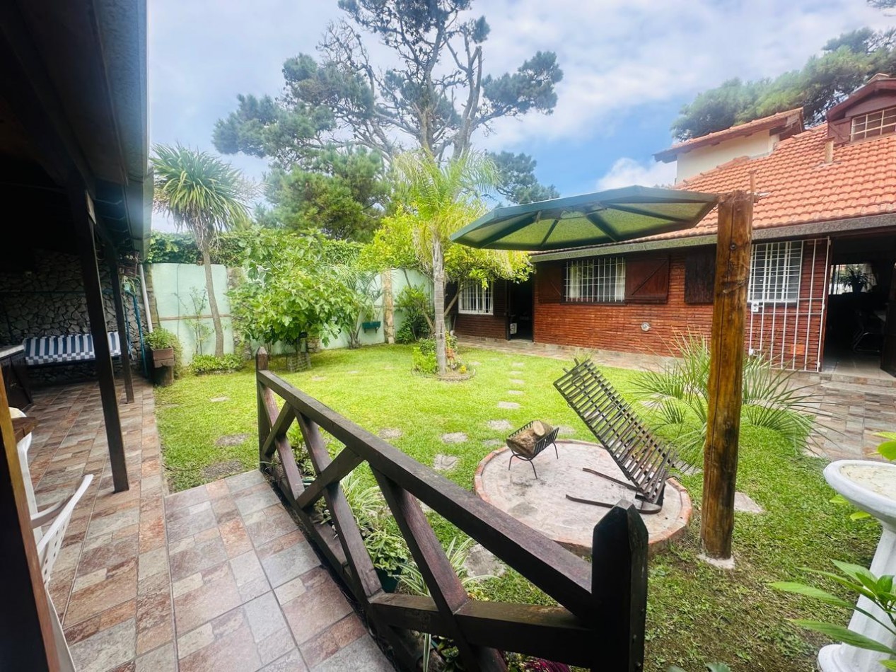 CASA EN VILLA GESELL GAS NATURAL