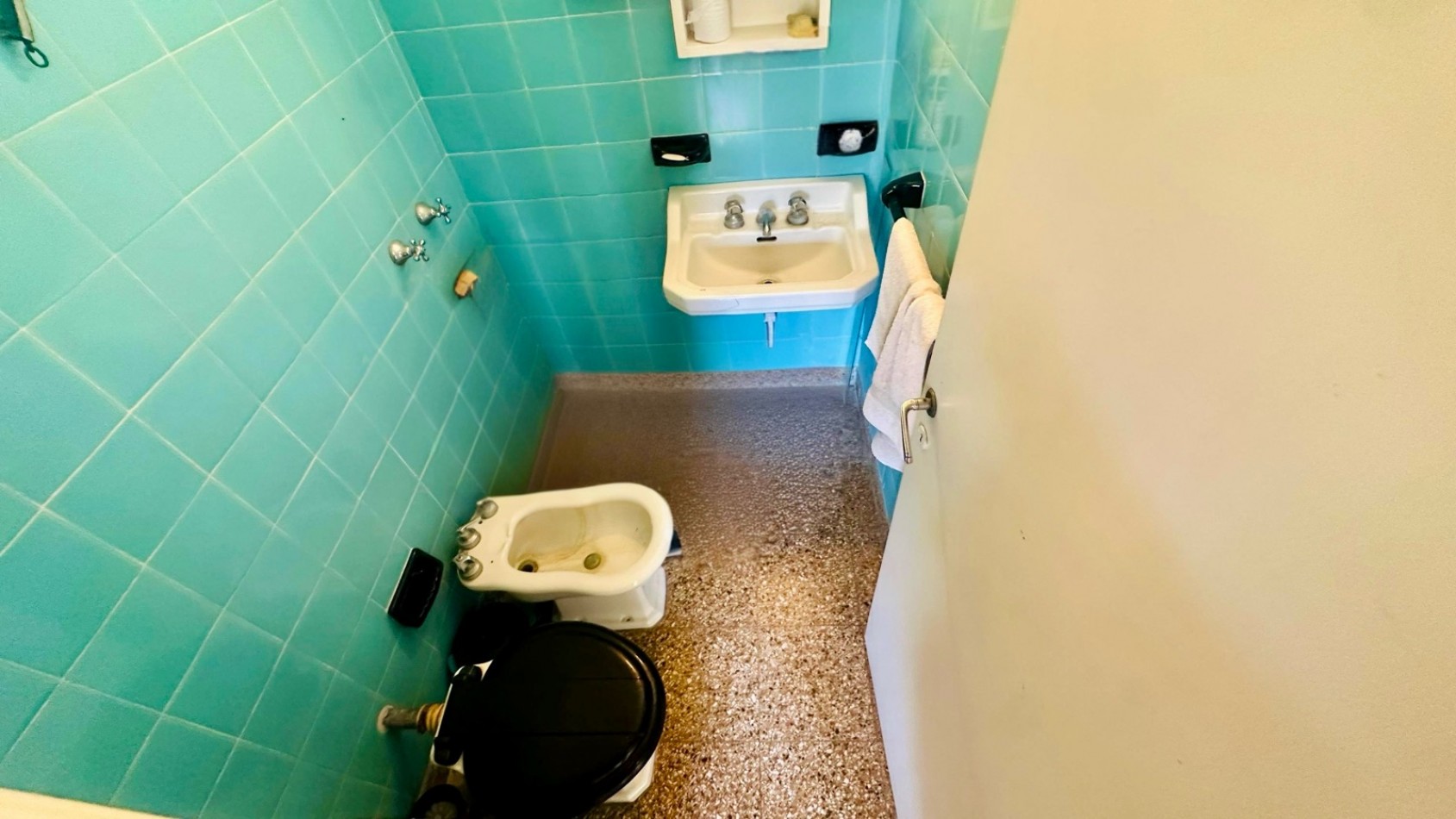 CASA 3 DORMITORIOS