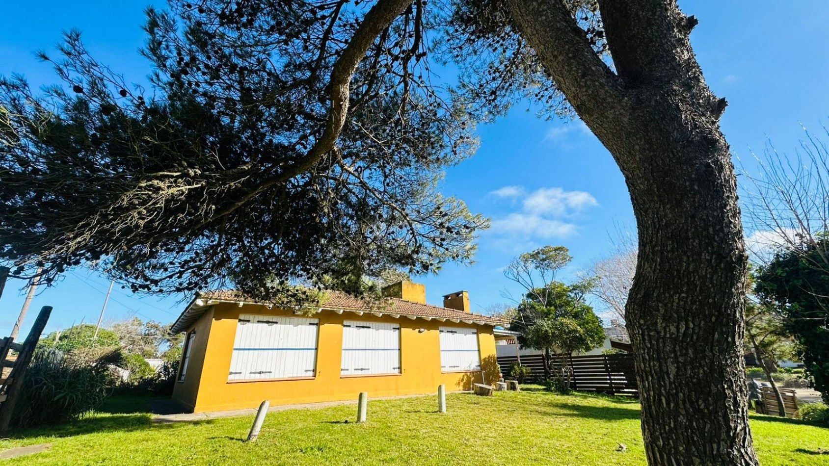 CASA 3 DORMITORIOS