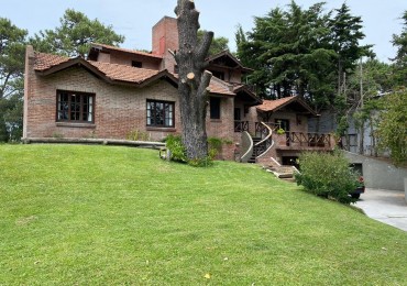 A LA VENTA CASA 4 AMBIENTES CON VISTA AL GOLF - VILLA GESELL