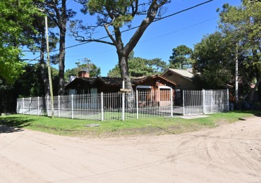  A LA VENTA CASA DE 3 DORMITORIOS EN VILLA GESELL